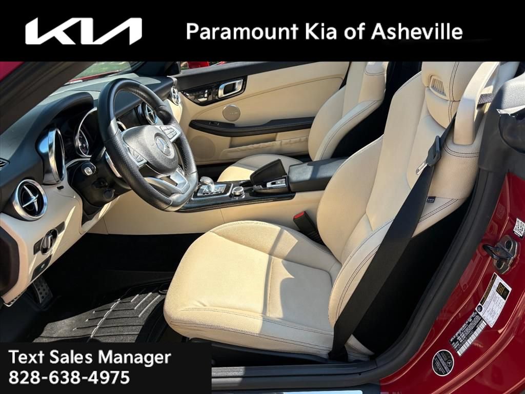Used 2020 Mercedes-Benz SLC 300 image 17