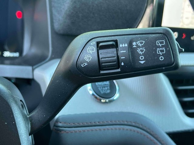 Used 2026 Ford Explorer Active AWD/4WD image 27