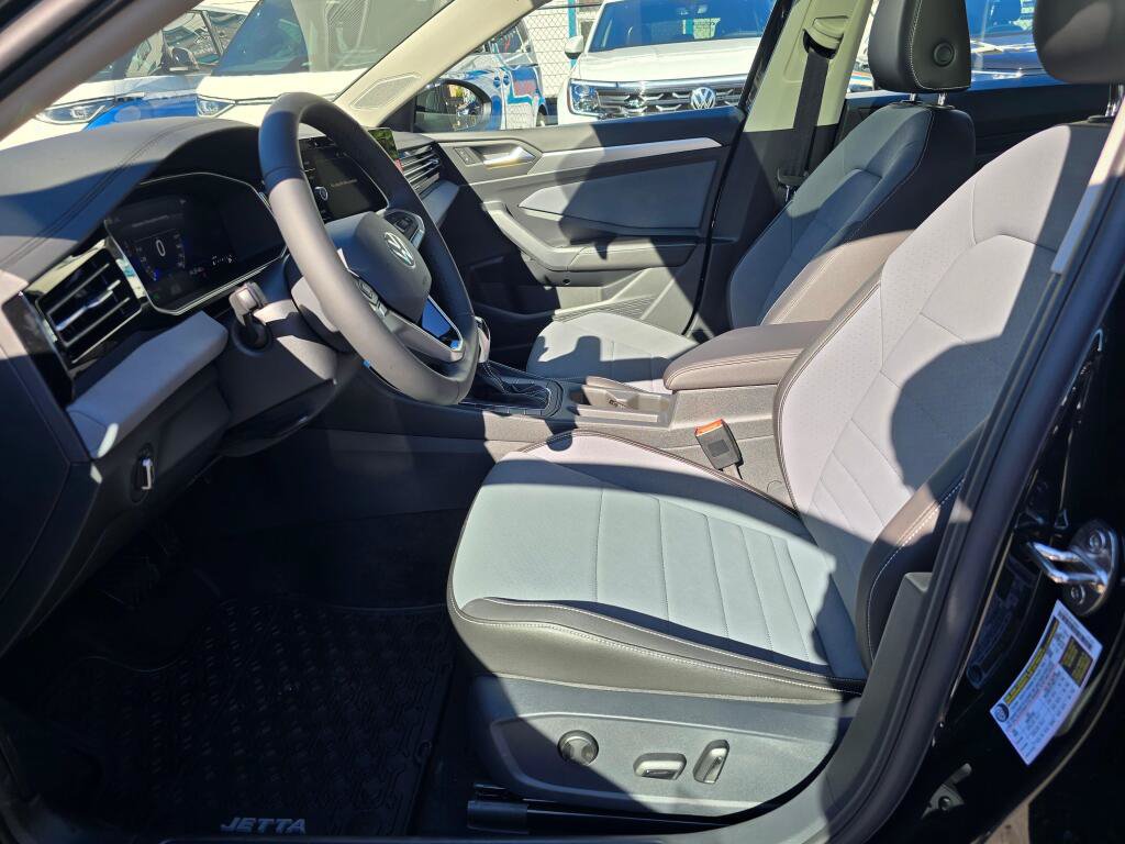 New 2027 Volkswagen Jetta SE FWD image 20