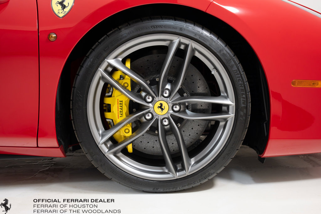 Certified 2017 Ferrari 488 GTB RWD image 21