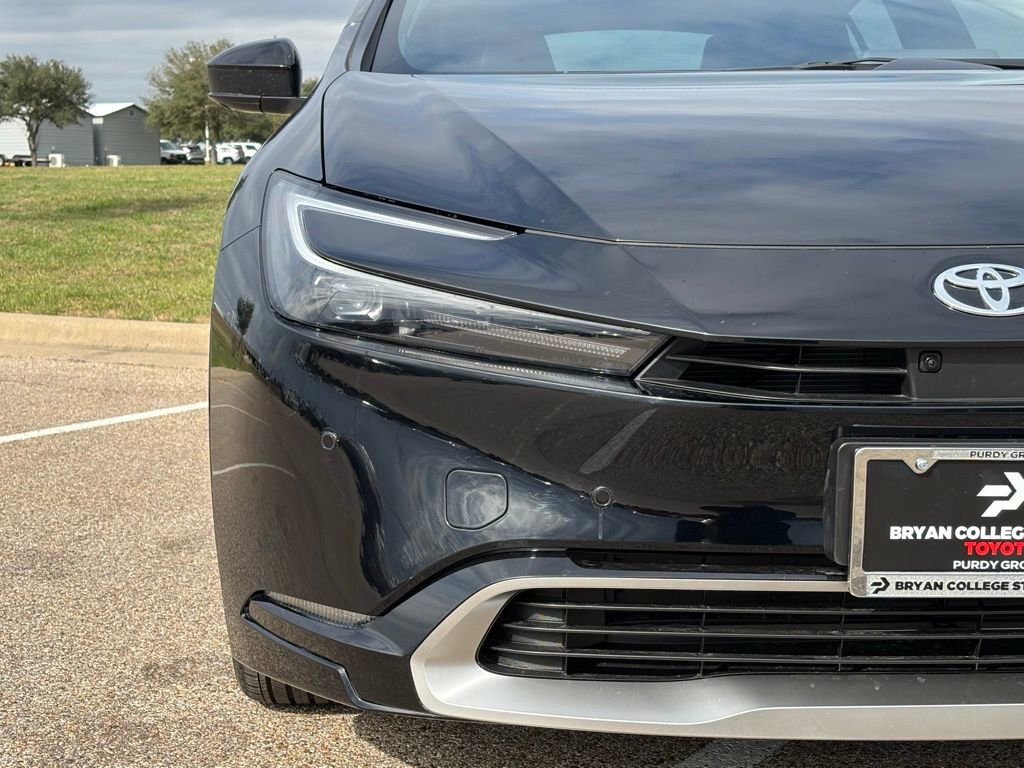 Used 2024 Toyota Prius Prime Premium w/ Advanced Technology Package image 4