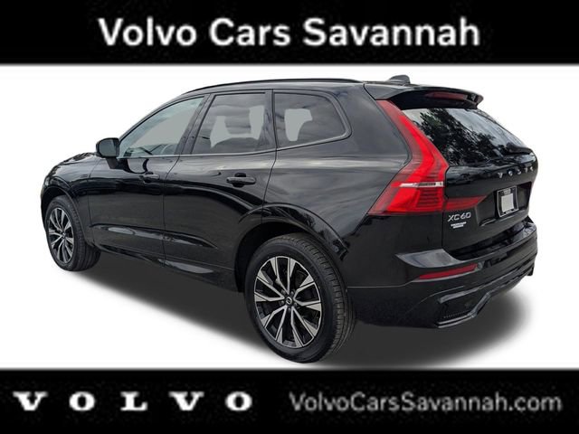 Certified 2025 Volvo XC60 B5 Core image 7