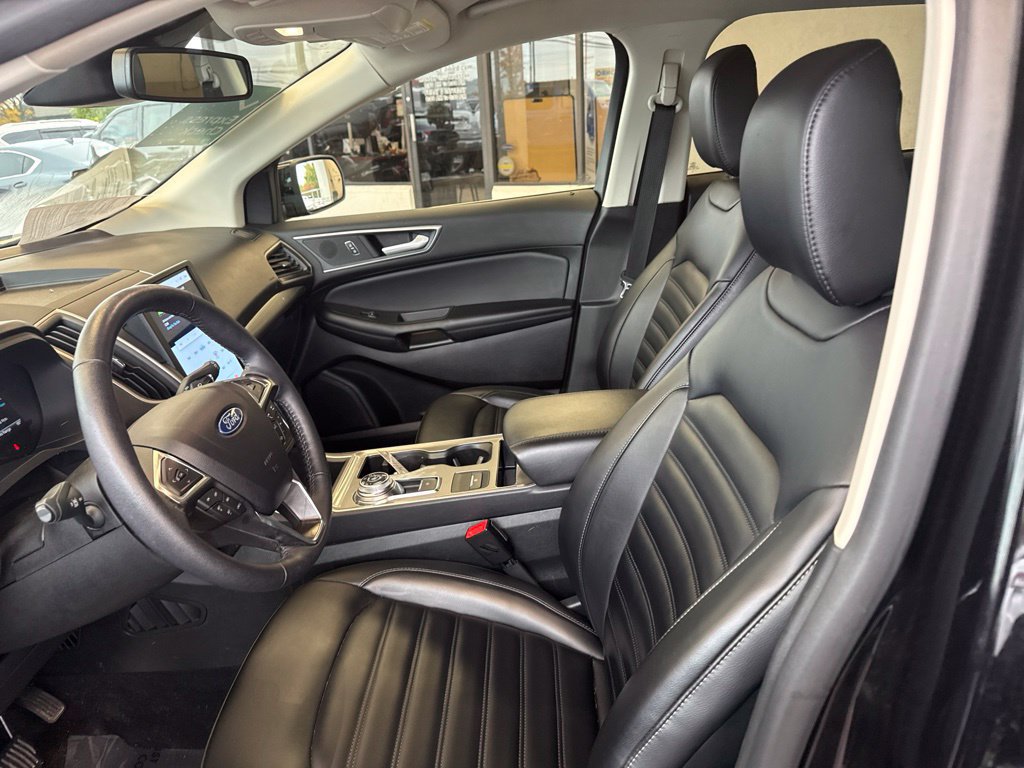 Certified 2024 Ford Edge SEL w/ Convenience Package AWD/4WD image 11