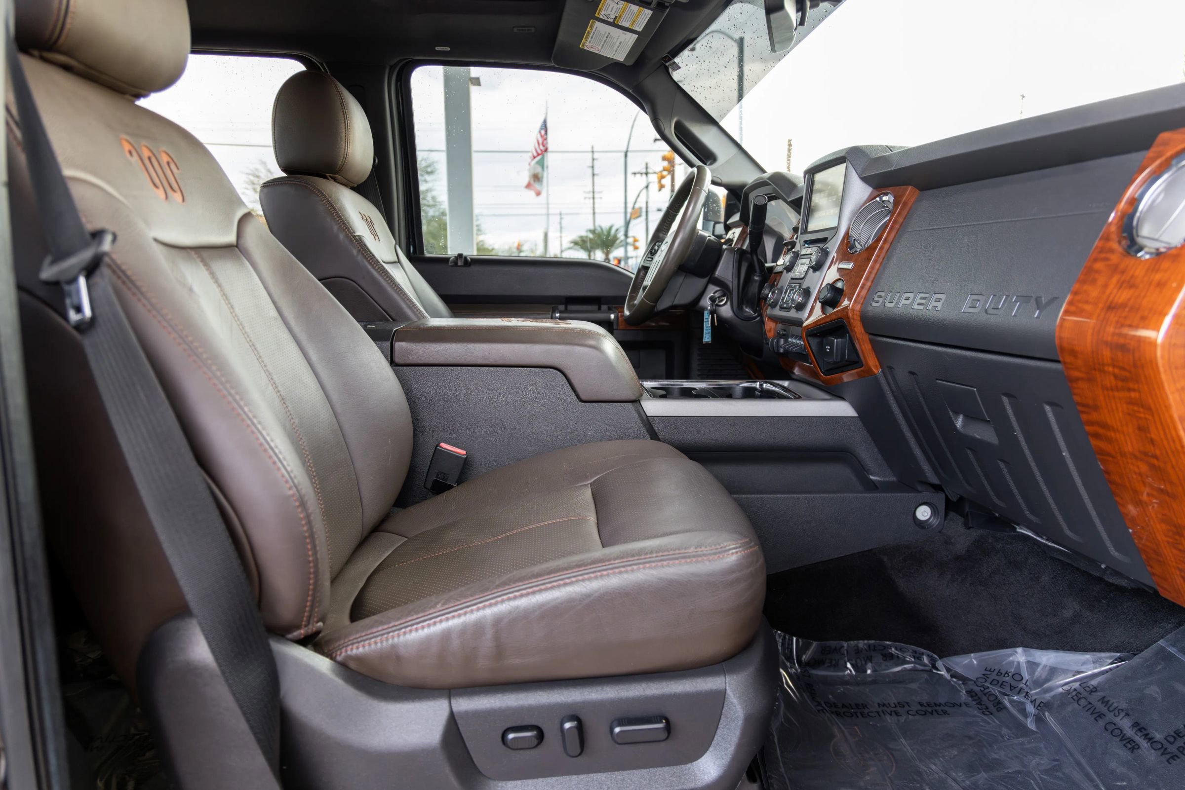 Used 2016 Ford F350 King Ranch w/ FX4 Off-Road Package AWD/4WD image 16