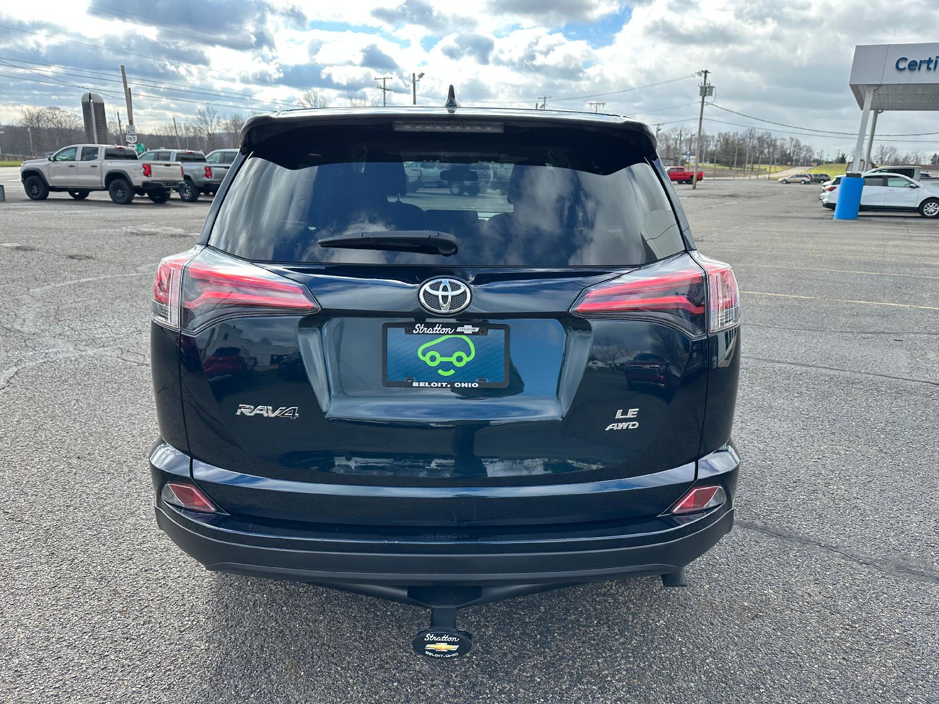Used 2018 Toyota RAV4 LE w/ All Weather Liner Package image 5