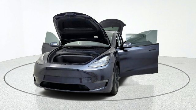Used 2025 Tesla Model Y Long Range RWD image 13