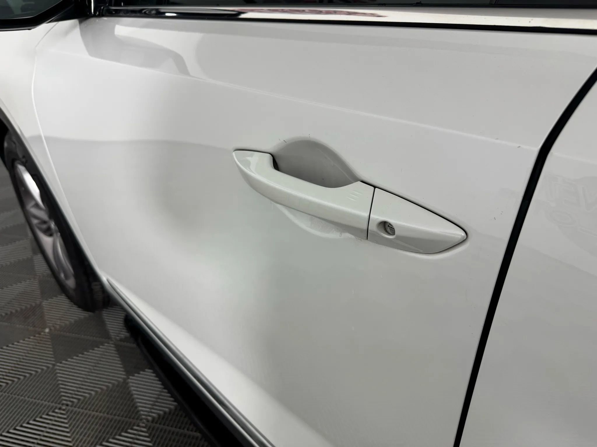 Used 2022 Acura MDX SH-AWD image 26