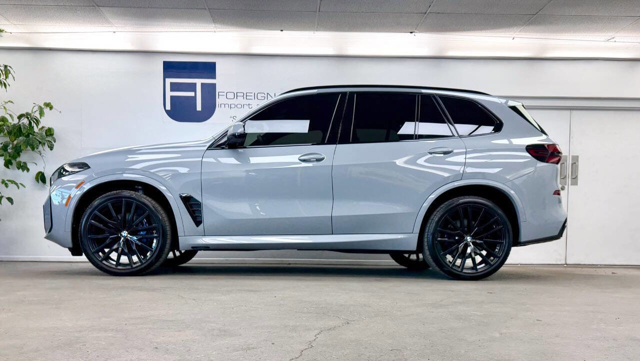 Used 2025 BMW X5 xDrive40i w/ M Sport Package image 31