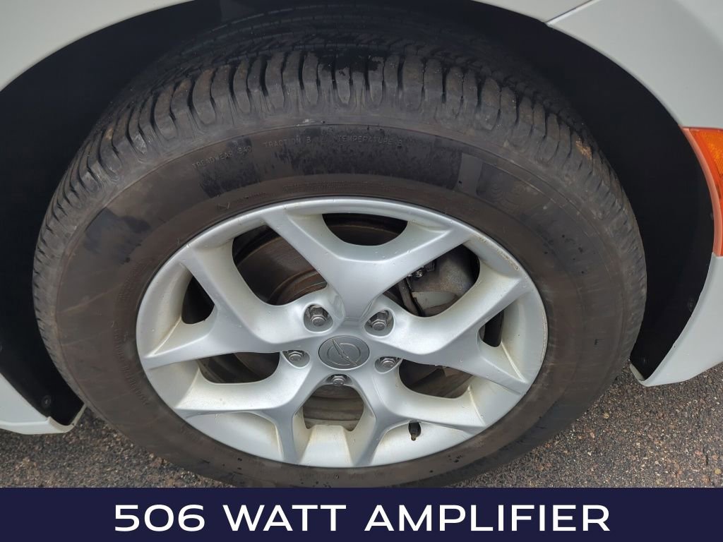 Used 2018 Chrysler Pacifica Touring-L w/ Tire & Wheel Group image 11