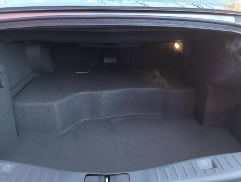 Used 2017 Lincoln MKZ Premiere image 36