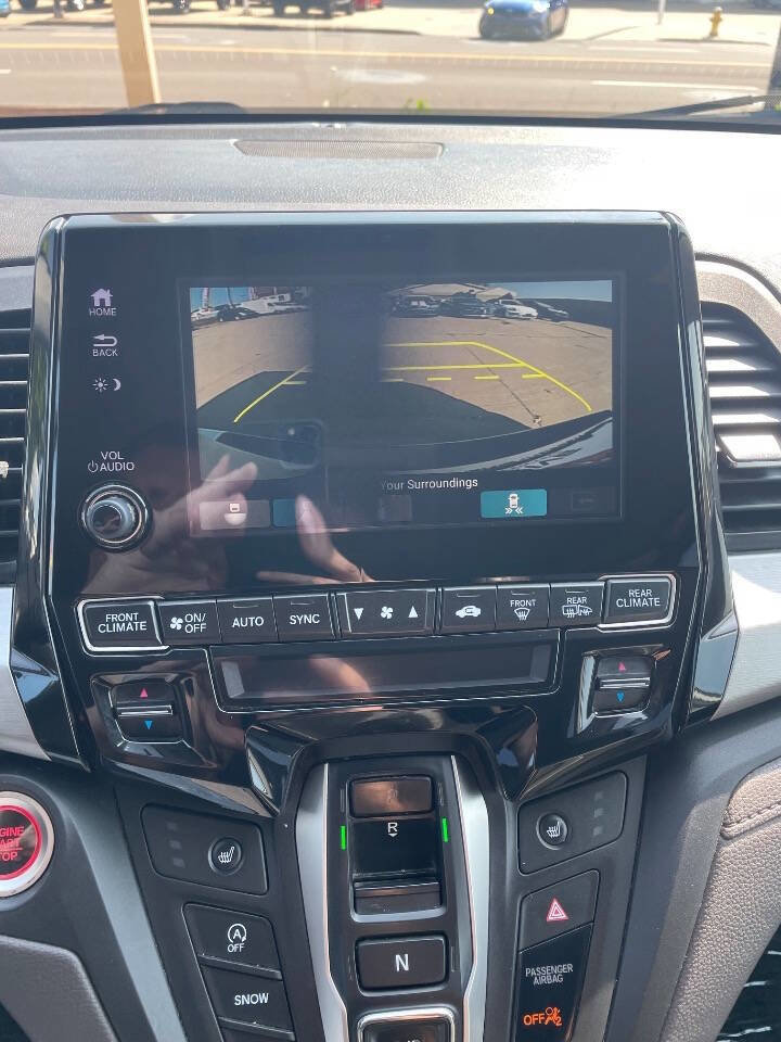 Used 2018 Honda Odyssey Touring image 19