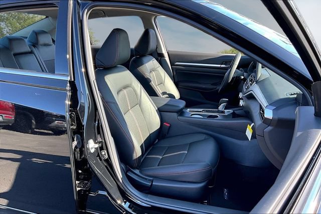 New 2026 Nissan Altima 2.5 SR FWD image 11