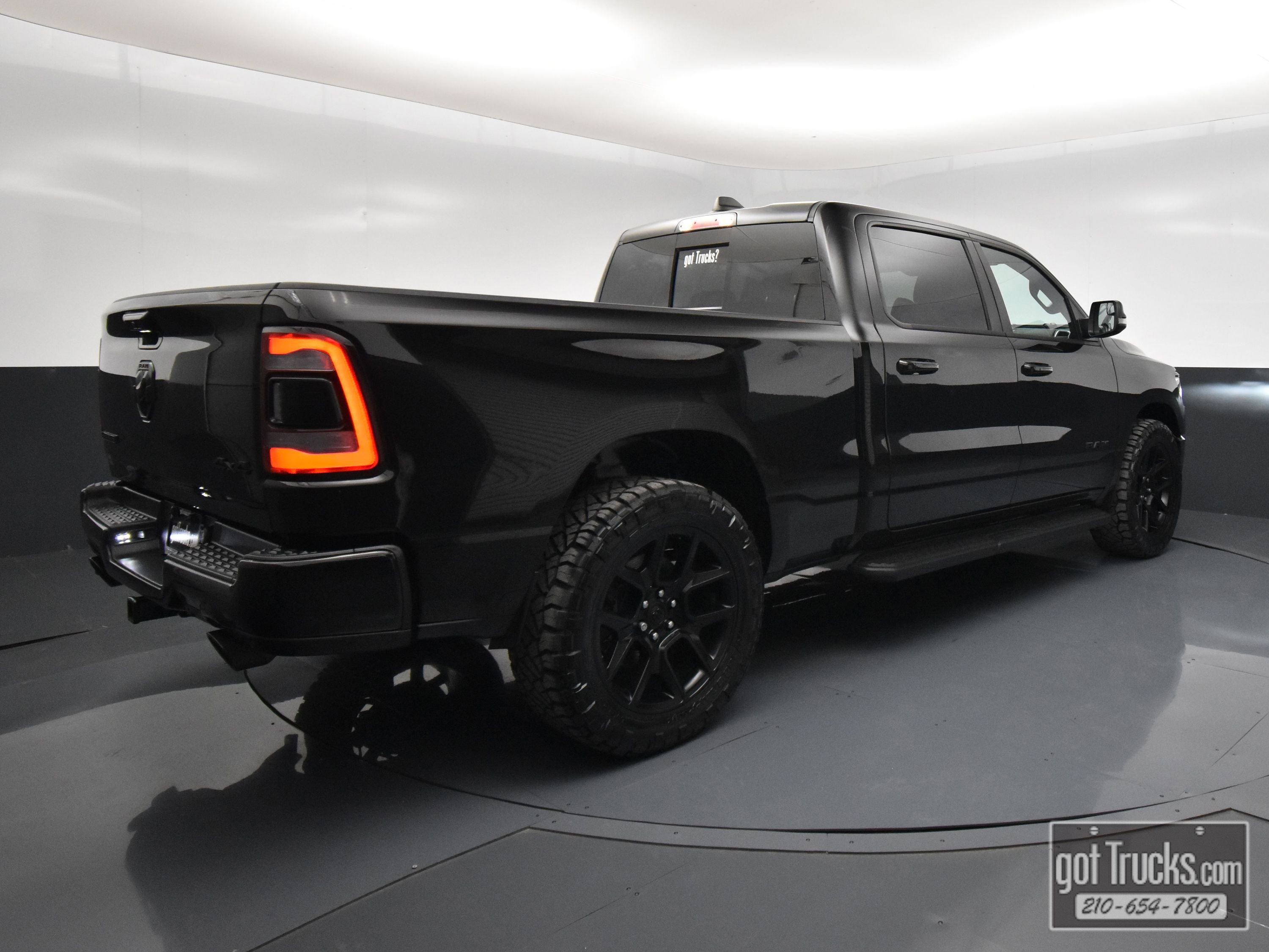 Used 2023 RAM 1500 Laramie AWD/4WD image 48