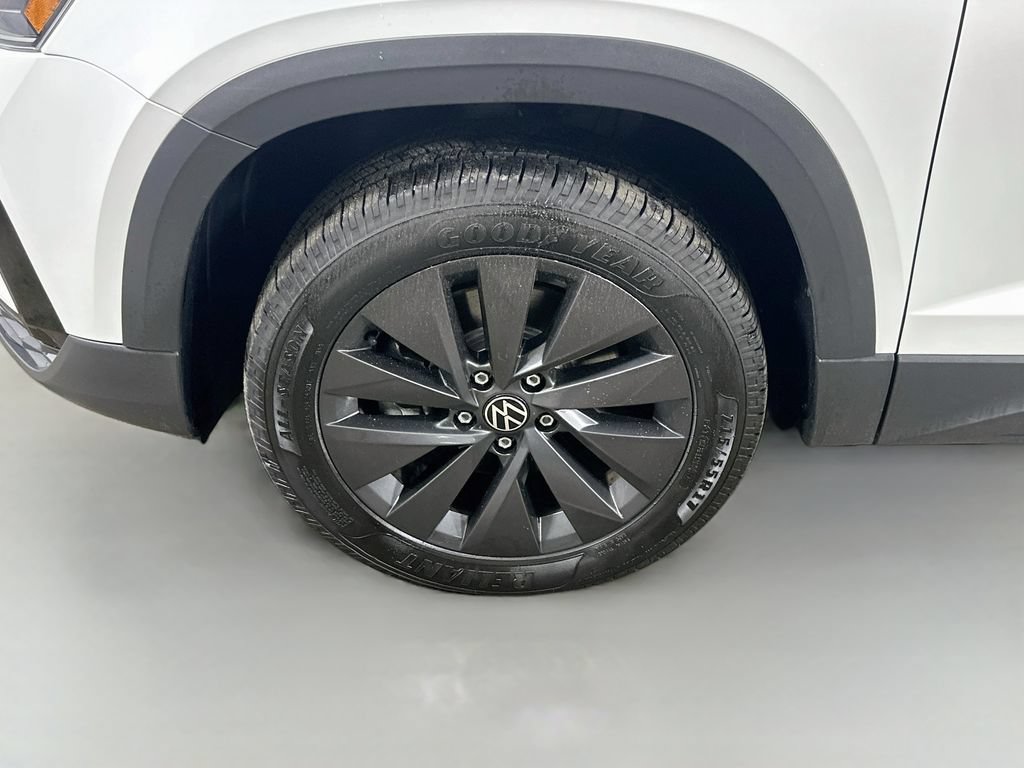 Used 2024 Volkswagen Taos S FWD image 37