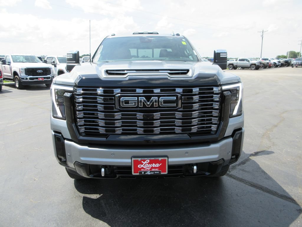Certified 2026 GMC Sierra 3500 Denali Ultimate AWD/4WD image 14