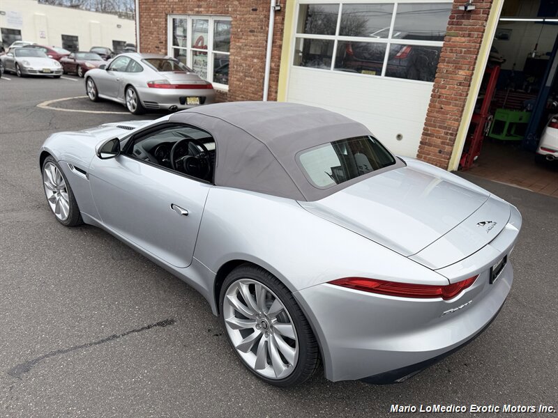 Used 2014 Jaguar F-TYPE Convertible image 12