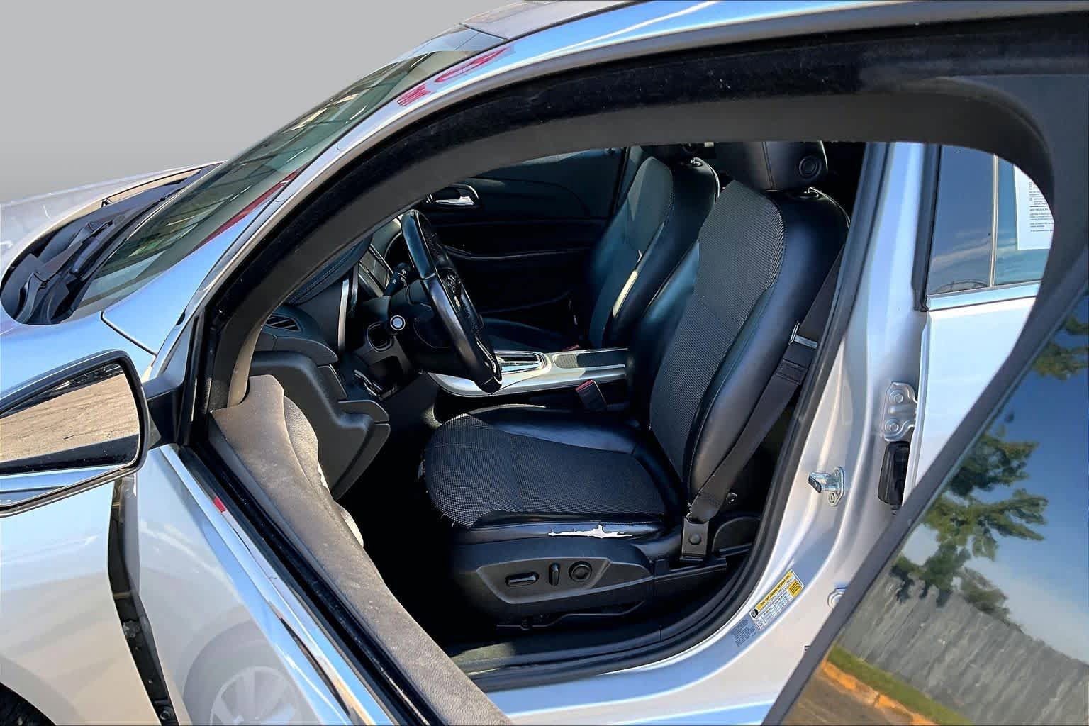 Used 2013 Chevrolet Malibu LT FWD image 8