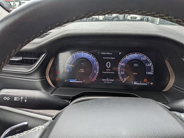 Used 2022 Jeep Grand Cherokee Limited image 20