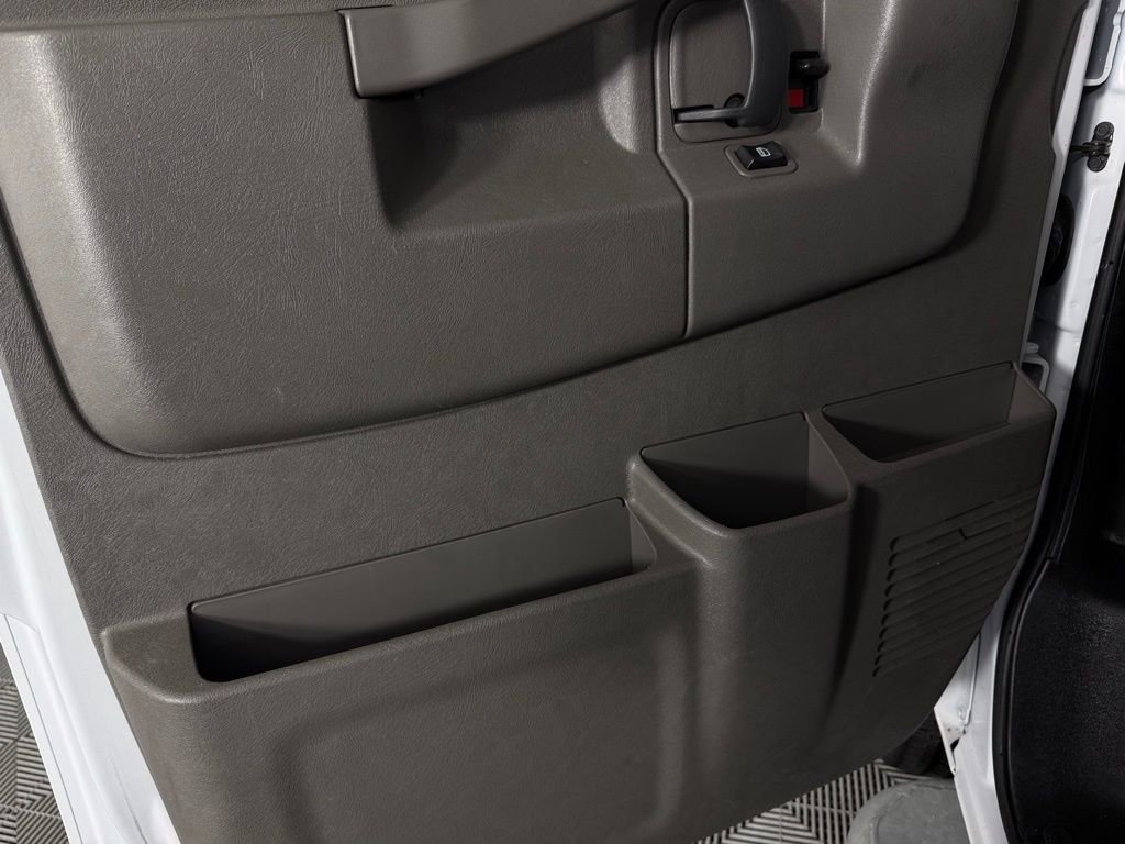 Used 2024 GMC Savana 2500 Work Van w/ Driver Convenience Package image 23