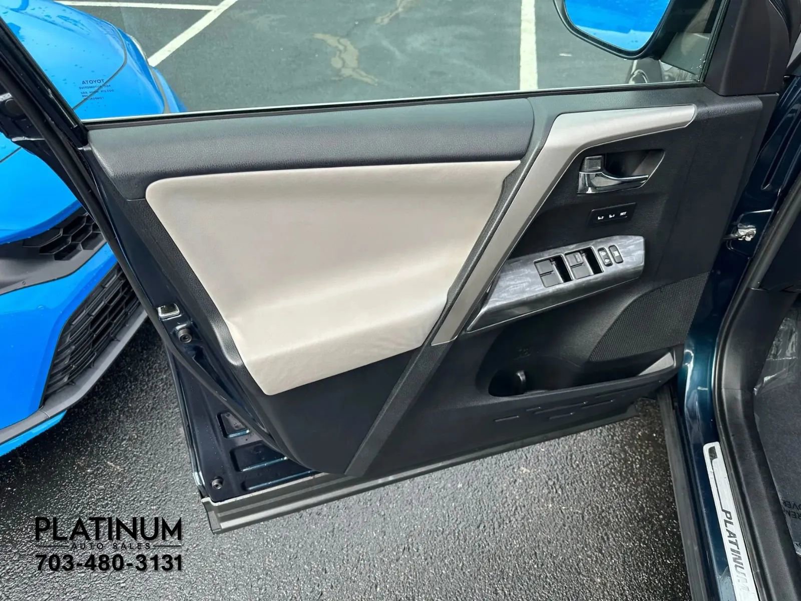 Used 2017 Toyota RAV4 Platinum w/ All Weather Liner Package image 18