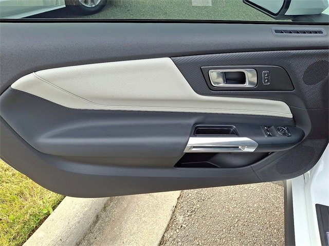 Used 2024 Ford Mustang GT Premium image 8