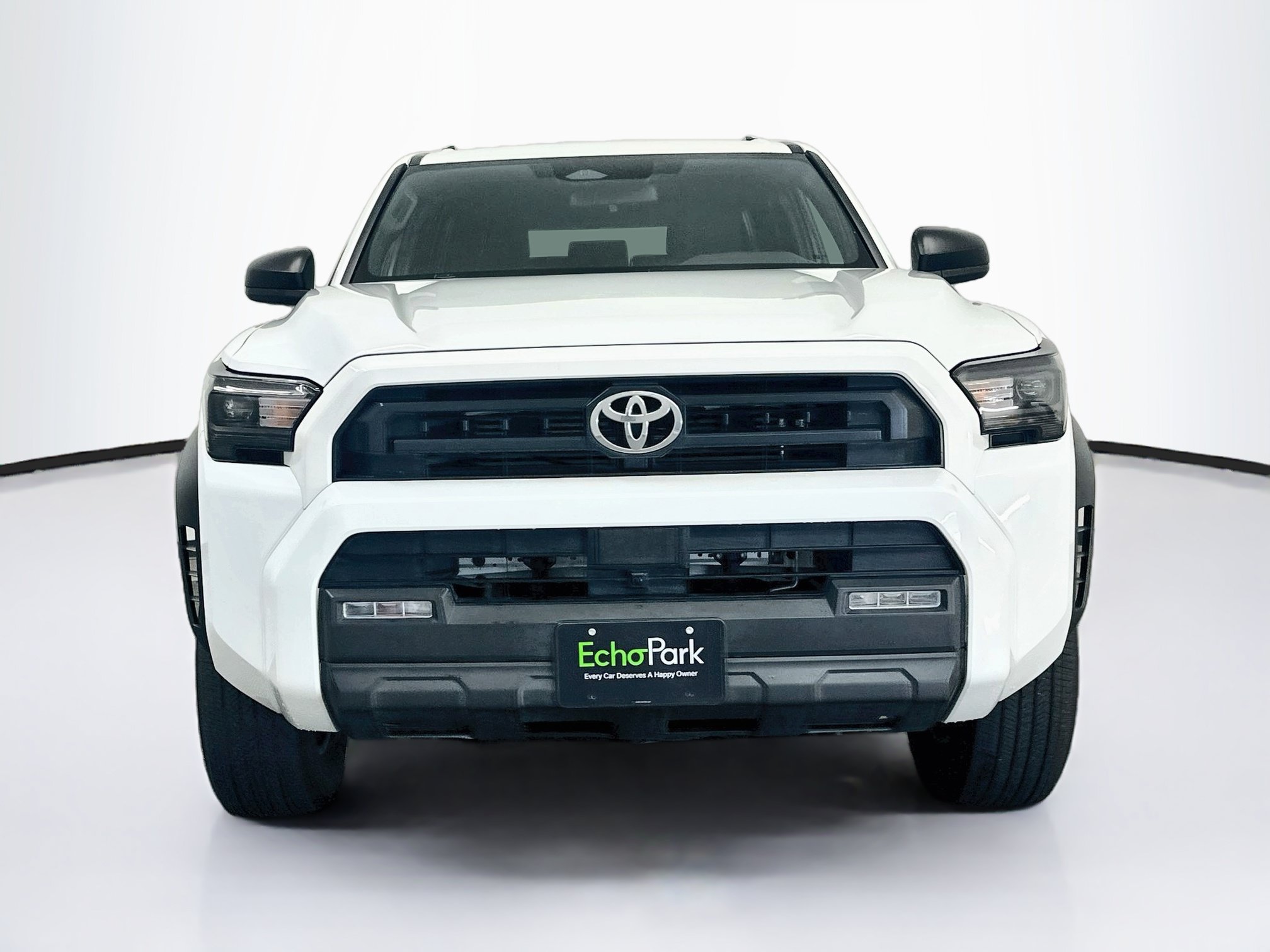Used 2025 Toyota 4Runner SR5 AWD/4WD image 2