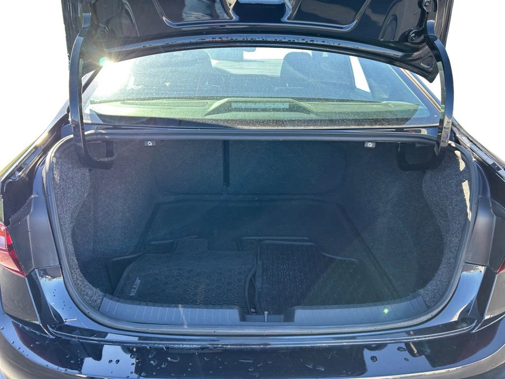 Certified 2023 Volkswagen Jetta Sport image 24
