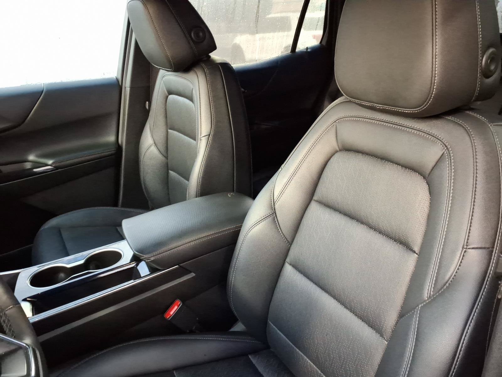 Used 2025 Chevrolet Equinox LT w/ Convenience Package II FWD image 11