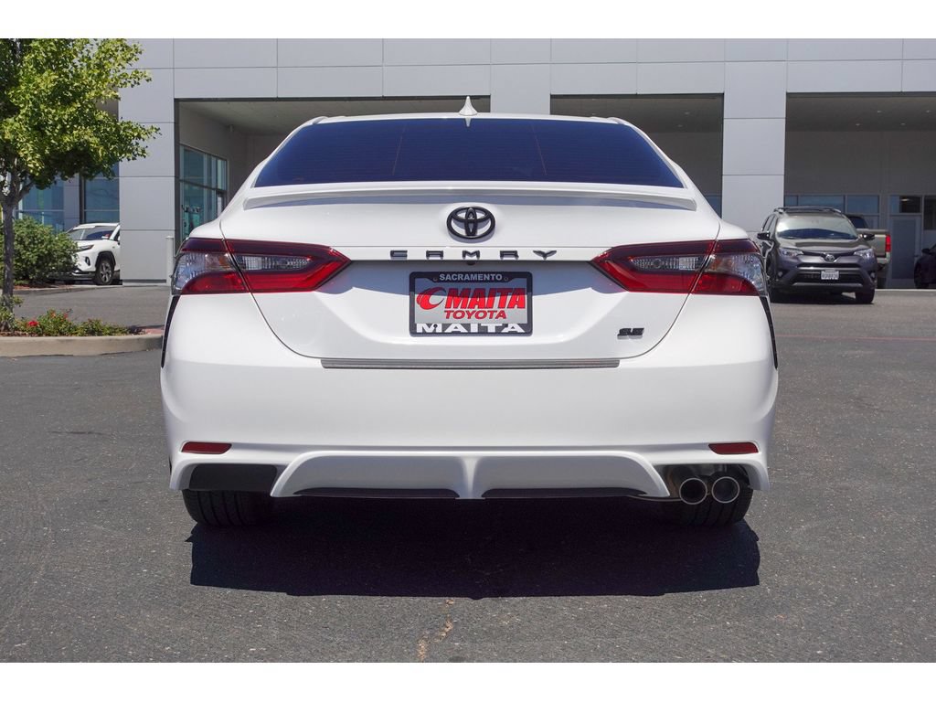 Used 2023 Toyota Camry SE FWD image 7