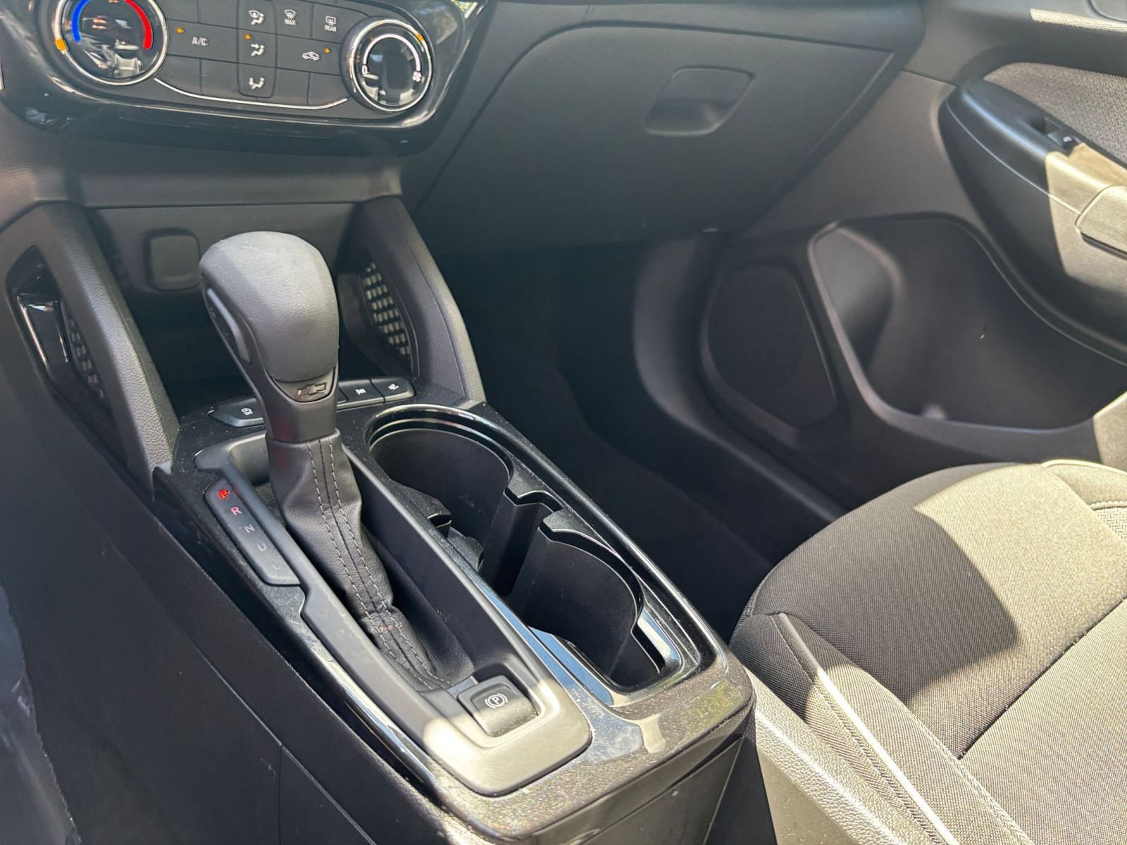 Used 2025 Chevrolet TrailBlazer LT FWD image 36