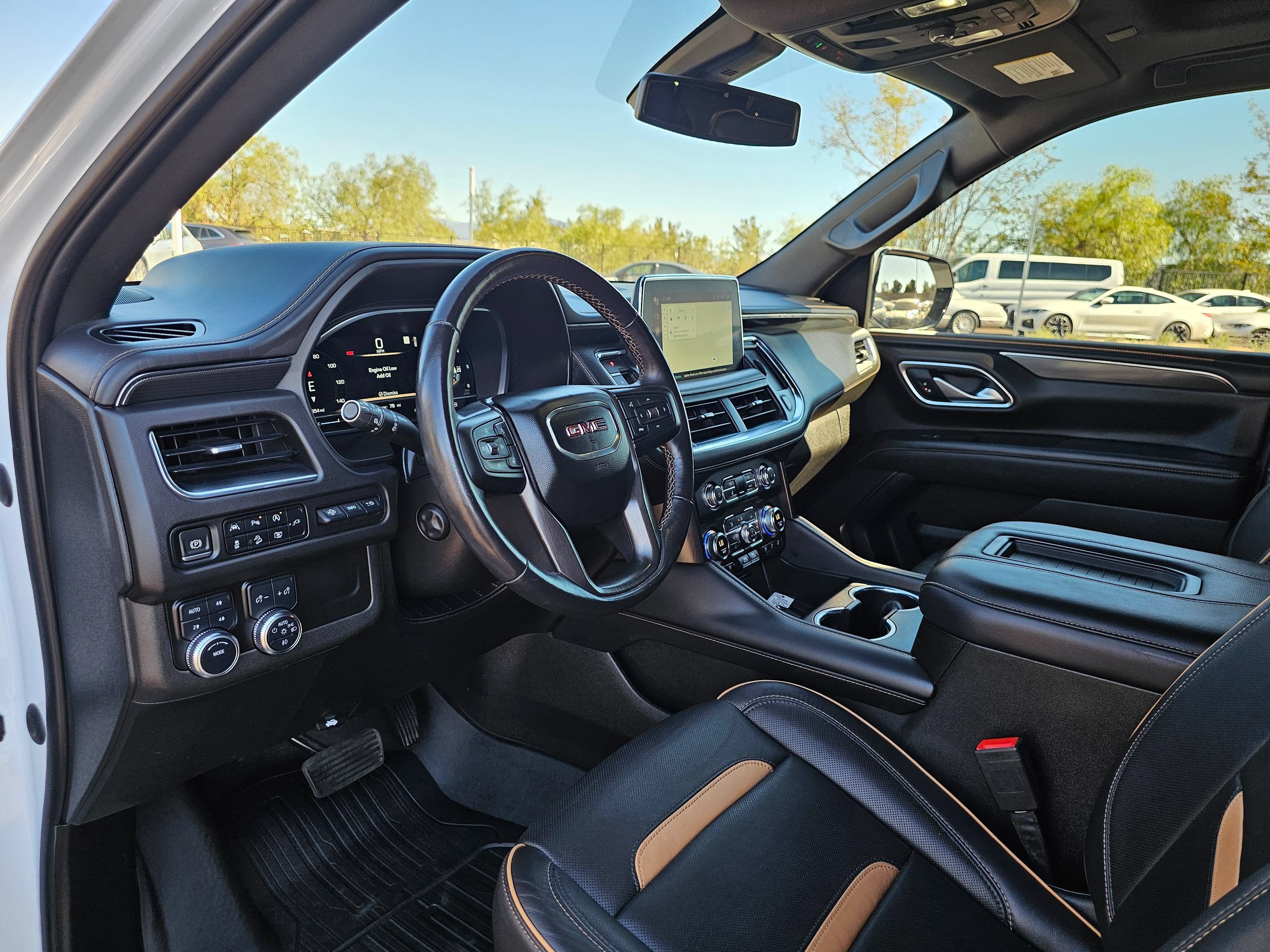 Used 2022 GMC Yukon XL AT4 w/ Technology Package AWD/4WD image 24
