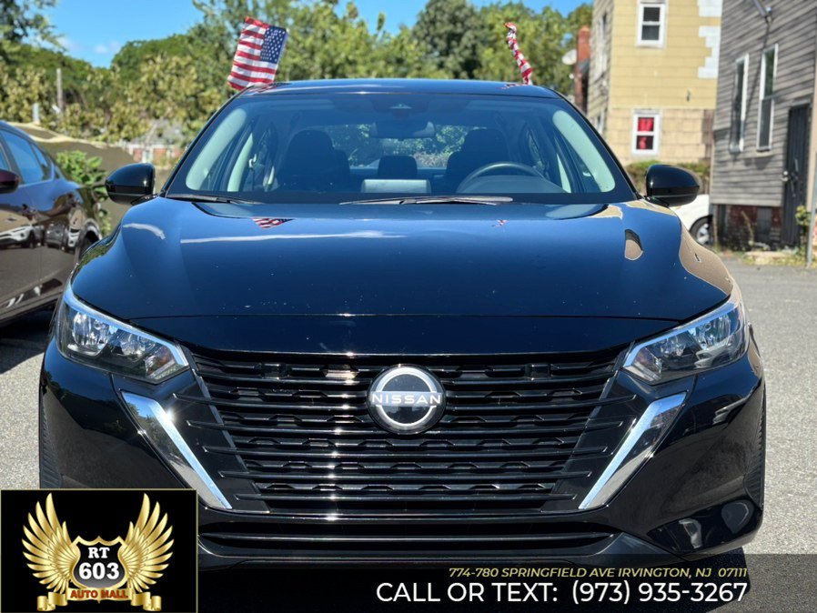 Used 2024 Nissan Sentra SV FWD image 2