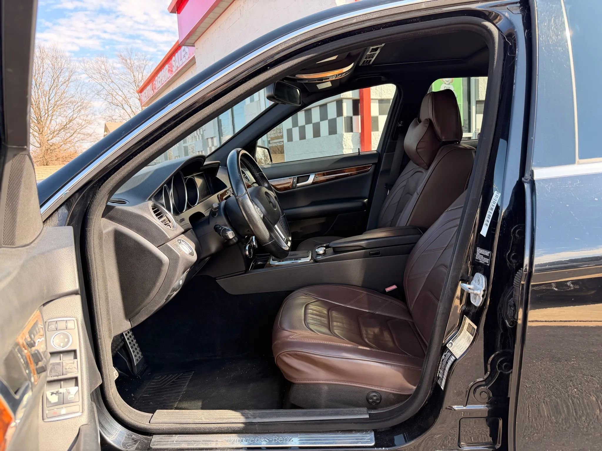 Used 2012 Mercedes-Benz C 250 Sedan image 10