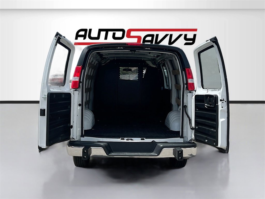 Used 2024 Chevrolet Express 2500 w/ Driver Convenience Package image 21