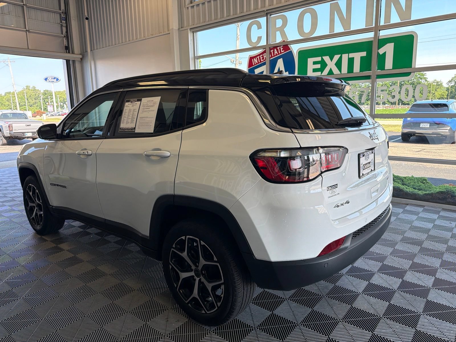Used 2026 Jeep Compass Limited AWD/4WD image 4