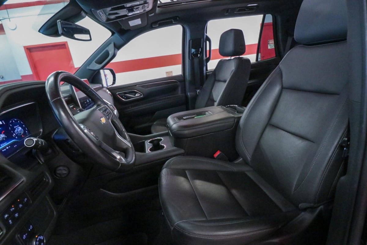 Used 2022 Chevrolet Tahoe LT w/ Luxury Package RWD image 11