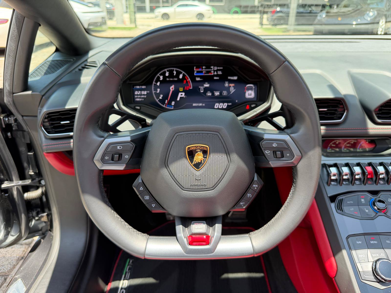 Used 2016 Lamborghini Huracan LP 610-4 AWD/4WD image 35