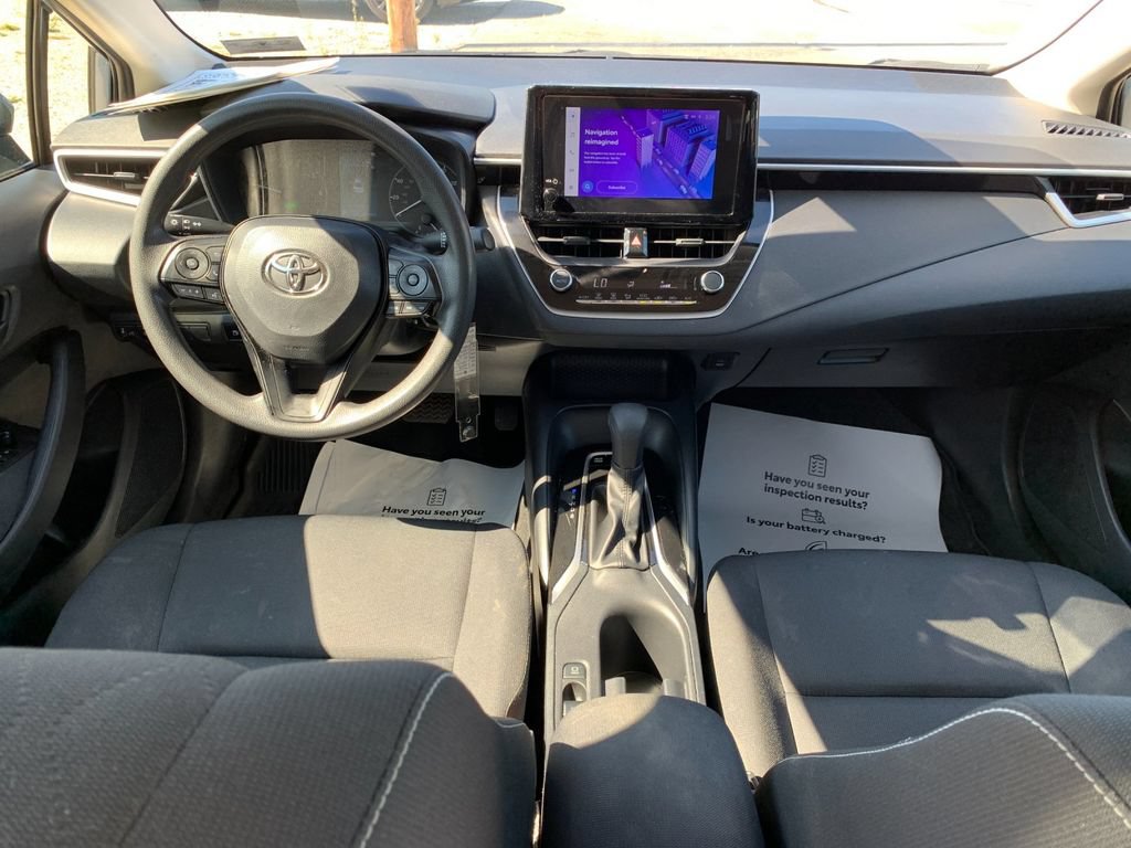 Used 2024 Toyota Corolla LE FWD image 16
