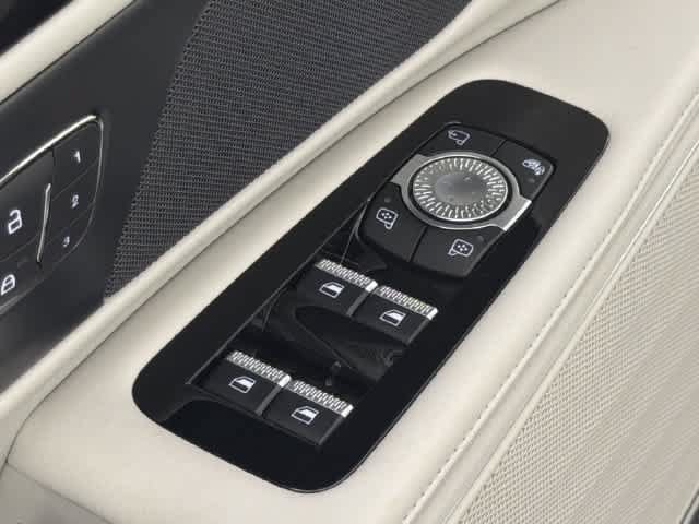 New 2026 Lincoln Nautilus Premier AWD/4WD image 10
