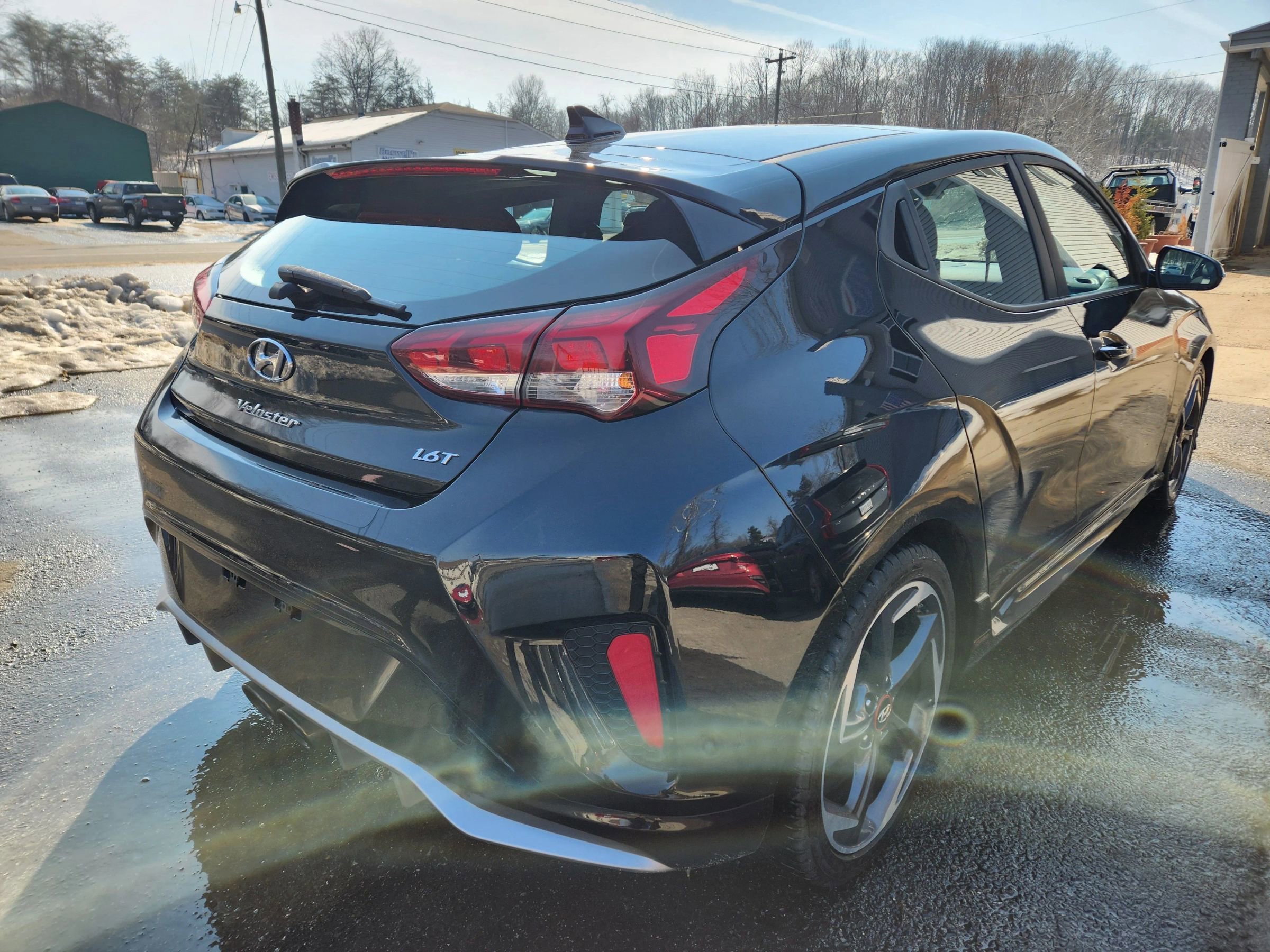 Used 2020 Hyundai Veloster Turbo image 8