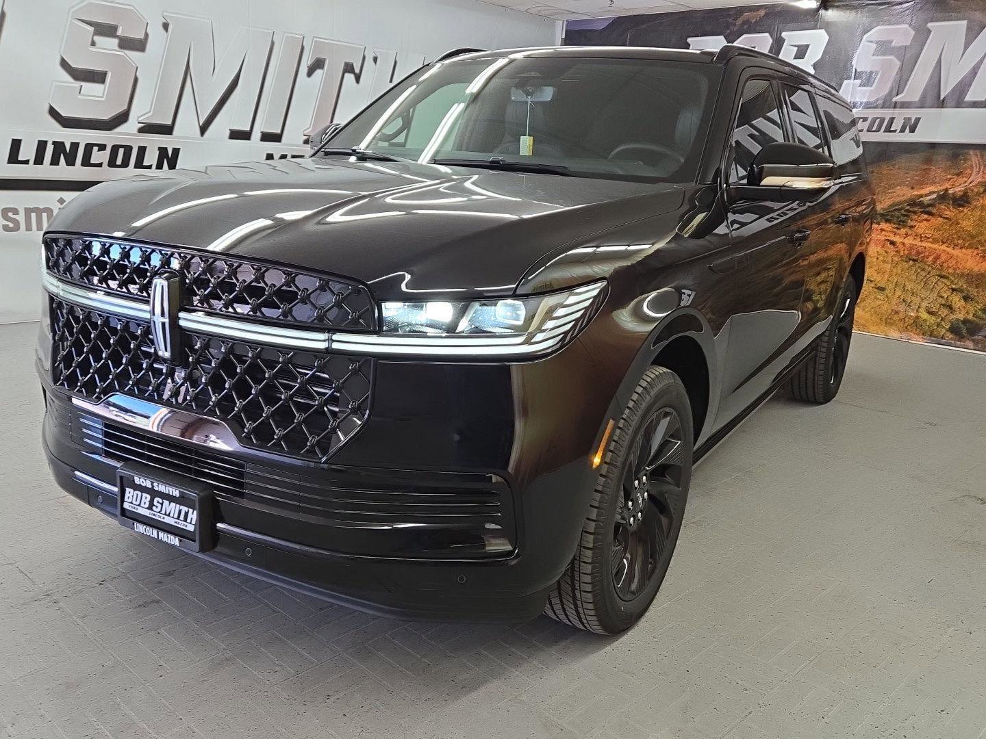 New 2026 Lincoln Navigator L Reserve w/ Jet Appearance Package image 18