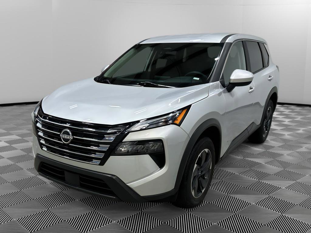 Used 2024 Nissan Rogue S FWD image 1