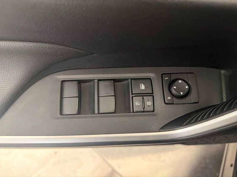 Used 2019 Toyota RAV4 XLE w/ Convenience Package AWD/4WD image 19