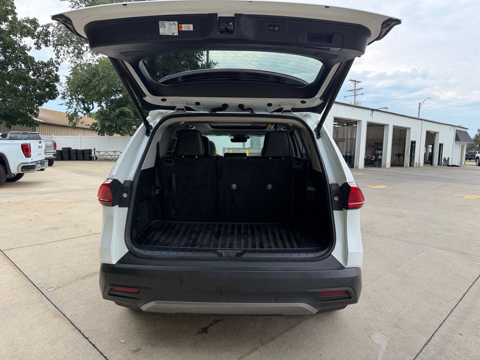 Used 2024 Toyota Grand Highlander AWD Hybrid image 34