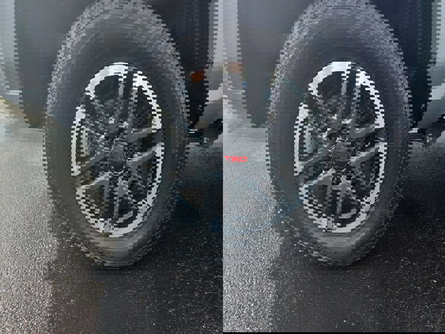 Used 2024 Toyota Tacoma TRD Sport w/ TRD Sport Upgrade Package AWD/4WD image 20