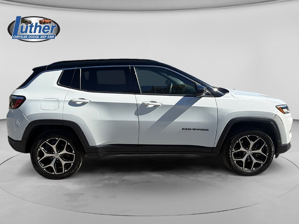 Used 2024 Jeep Compass Limited AWD/4WD image 6
