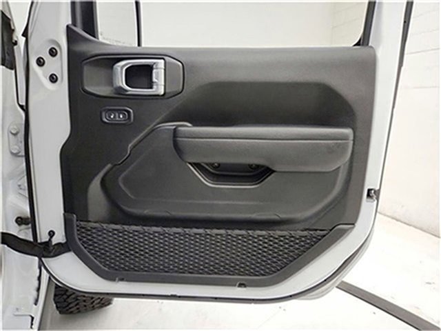 Used 2024 Jeep Wrangler Willys image 23