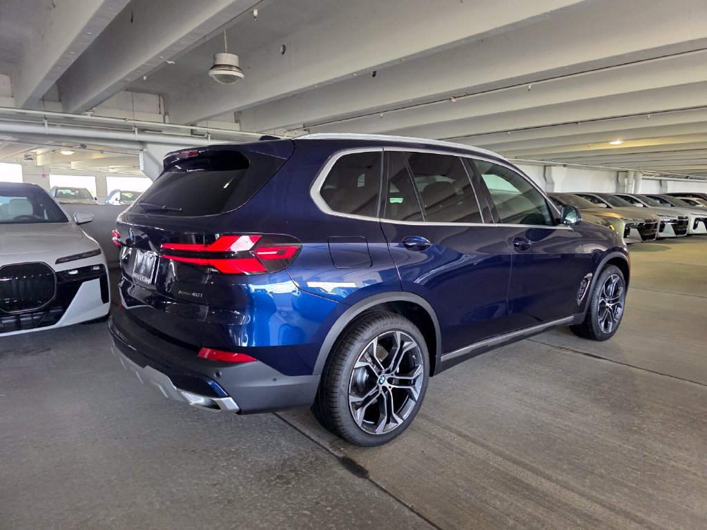 New 2026 BMW X5 xDrive40i w/ Climate Comfort Package AWD/4WD image 4