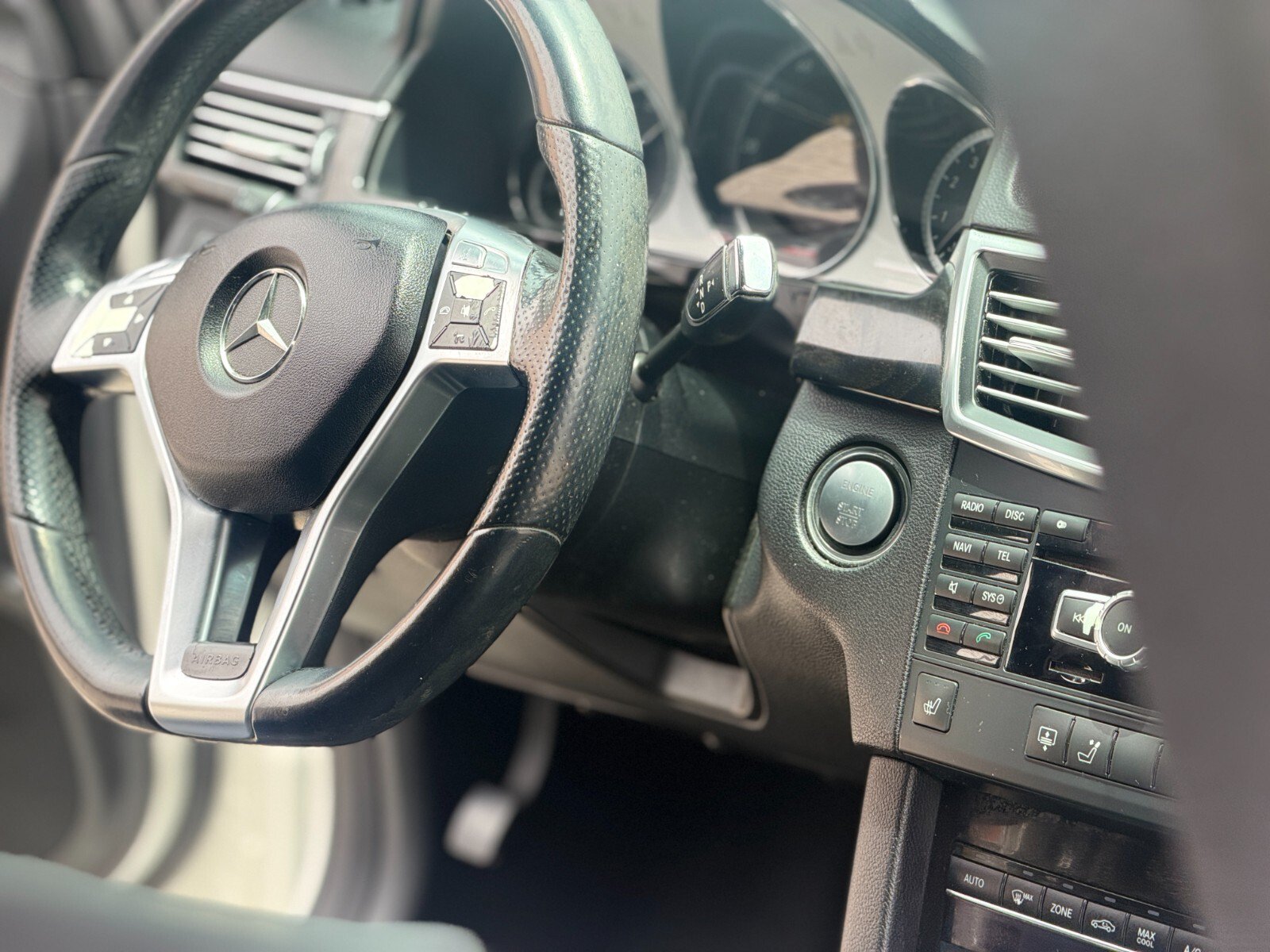 Used 2013 Mercedes-Benz E 350 4MATIC Sedan image 14