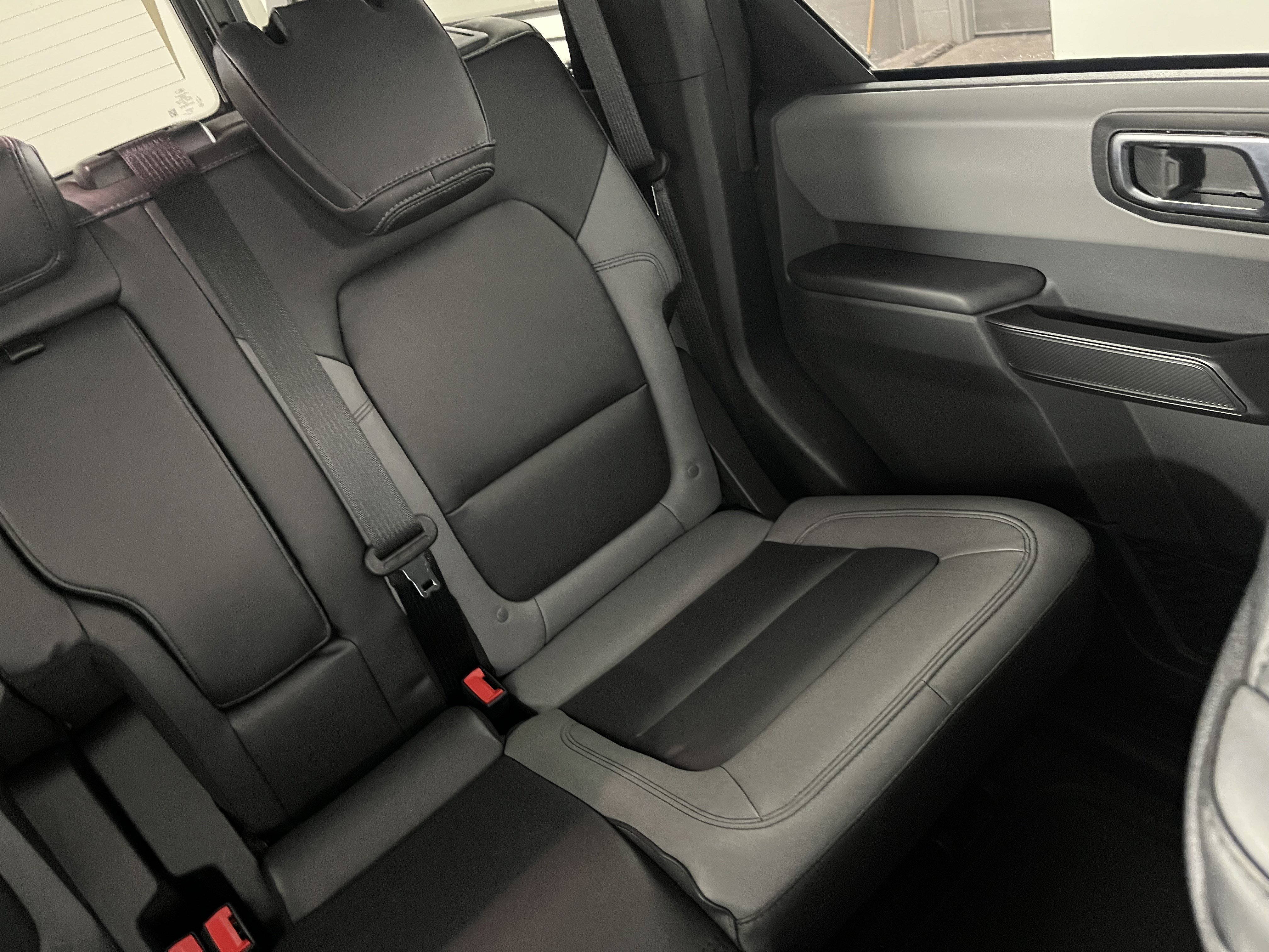 Used 2024 Ford Bronco Black Diamond image 22